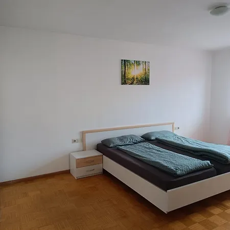 Helle 2 Mit 63qm In Apartment Trossingen